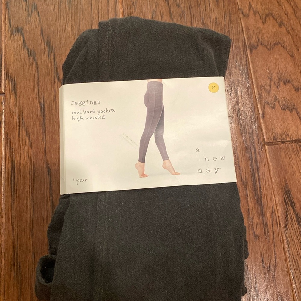 A • new • day jeggings - S